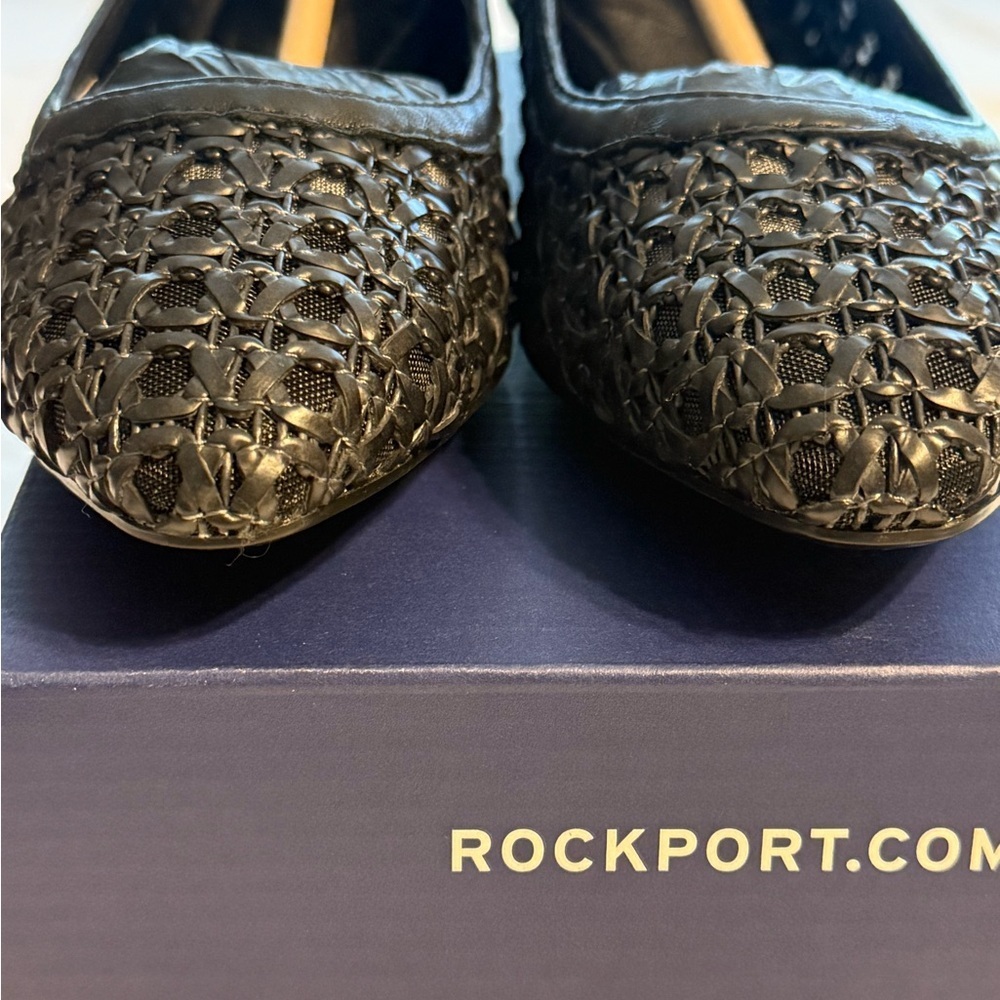 *NWT ROCKPORT Black Woven Leather Flats - Picture 3 of 10